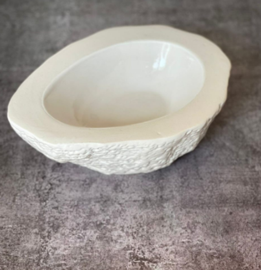 Picture of DN SW WHT BOWL AVOCADO 25X9.5CM CP-03