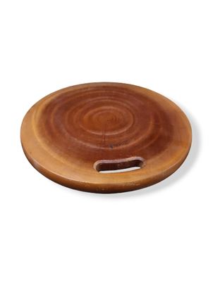 Picture of NYRS WOOD CUTTING BOARD ROUND 32CM