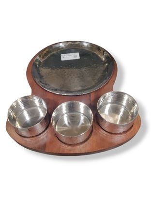 Picture of CK WOOD BASE PLATTER ROUND 3 BOWLS 946