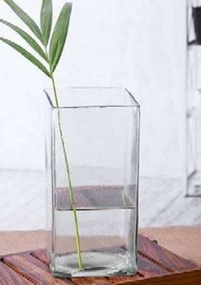 Picture of DN DISPLAY SQ VASE SMALL