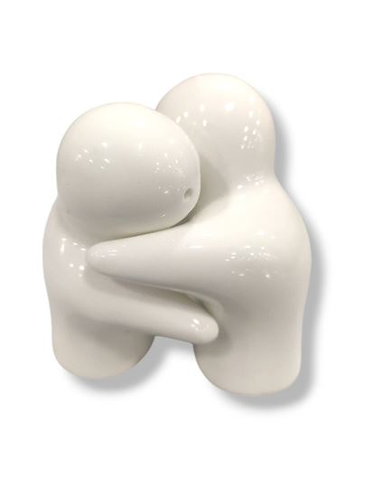 Picture of BONE-CHINA SALT PEPPER HUG (6 PAIR)