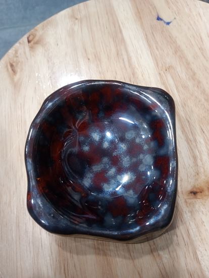Picture of CC STUDIO RED SQUARE STONE DISH SMALL 9.7X9.5